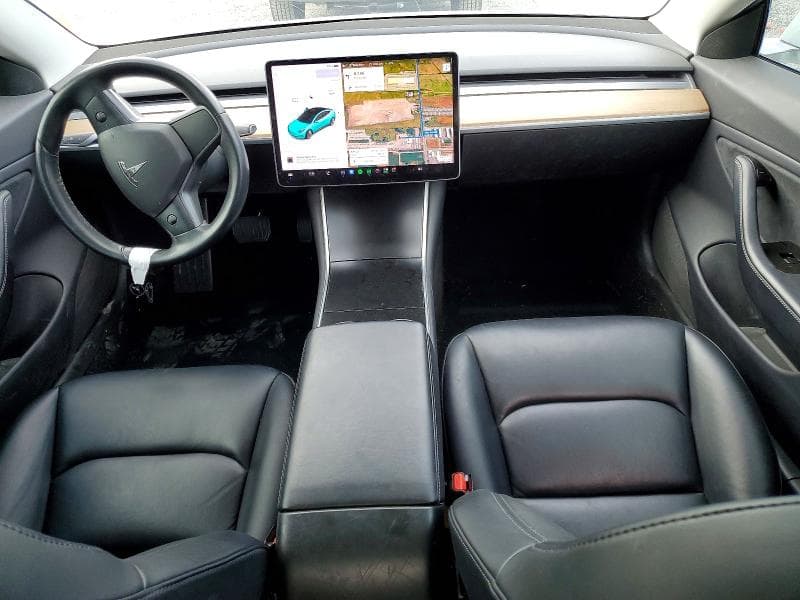 2018 TESLA MODEL 3 8