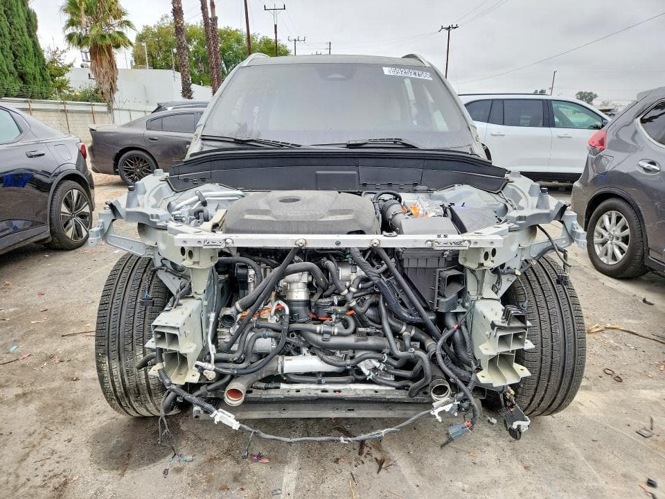 2025 VOLVO XC90 CORE 5