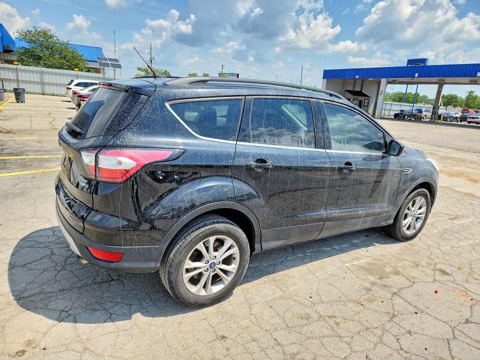 2017 FORD ESCAPE SE 3