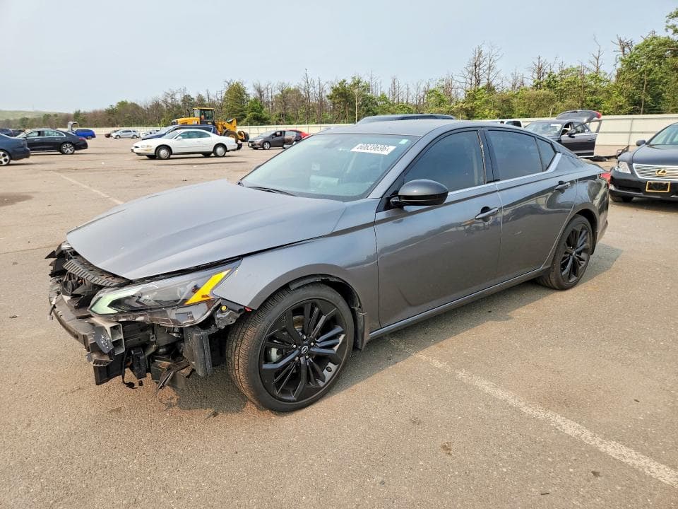 2024 NISSAN ALTIMA SR