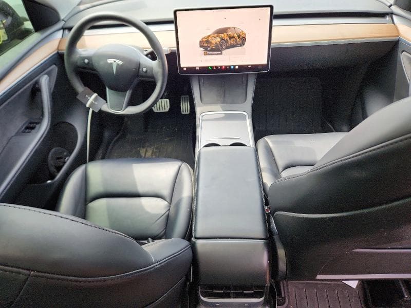2022 TESLA MODEL Y 8