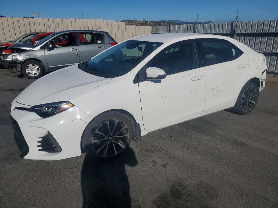 2019 TOYOTA COROLLA SE - 1