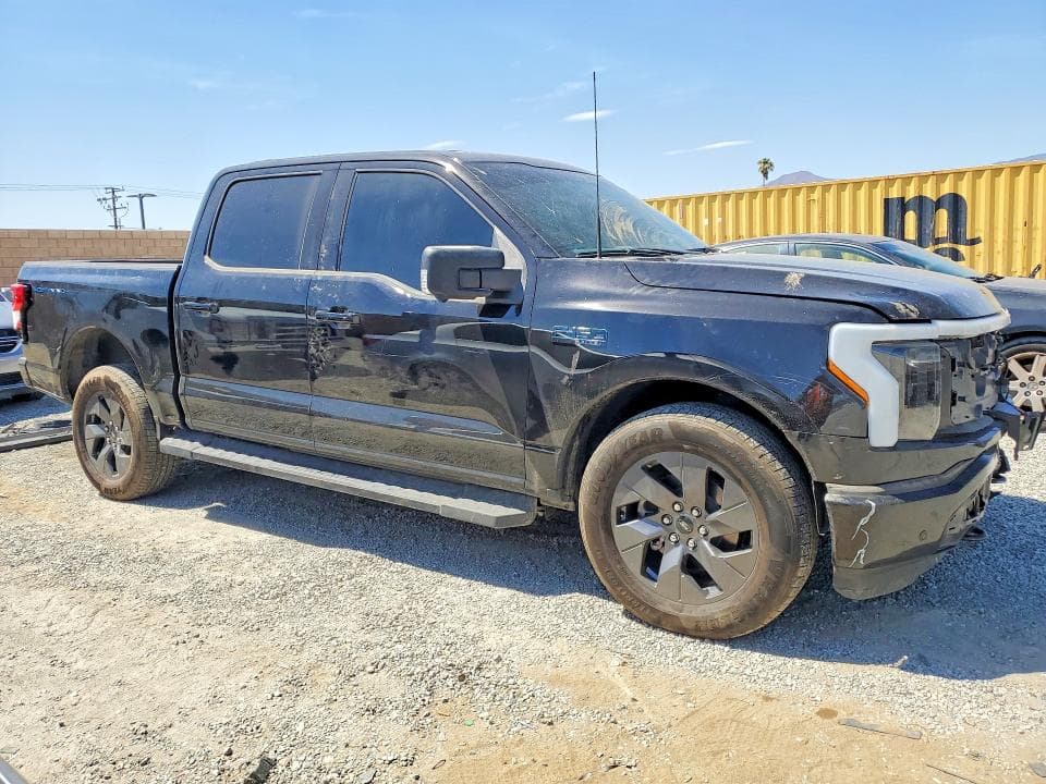 2024 FORD F150 LIGHTNING XLT 4