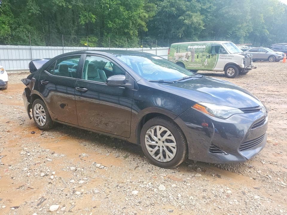 2018 TOYOTA COROLLA LE 4