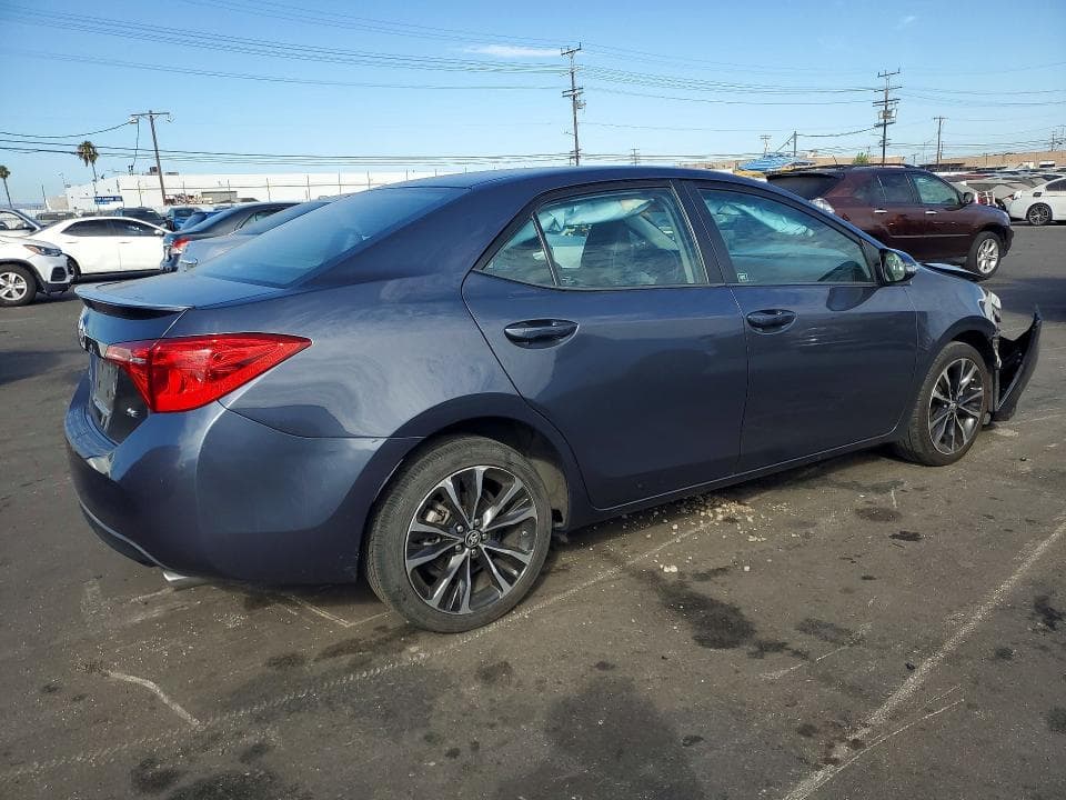 2018 TOYOTA COROLLA SE 3