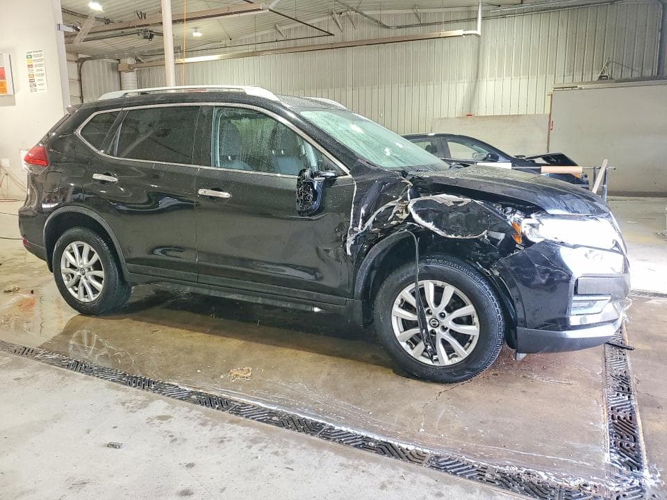 2017 NISSAN ROGUE SV 4