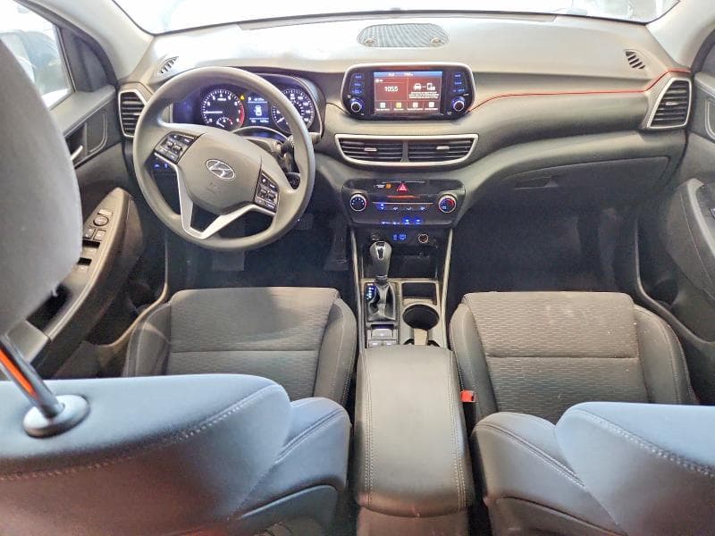 2020 HYUNDAI TUCSON SE 8