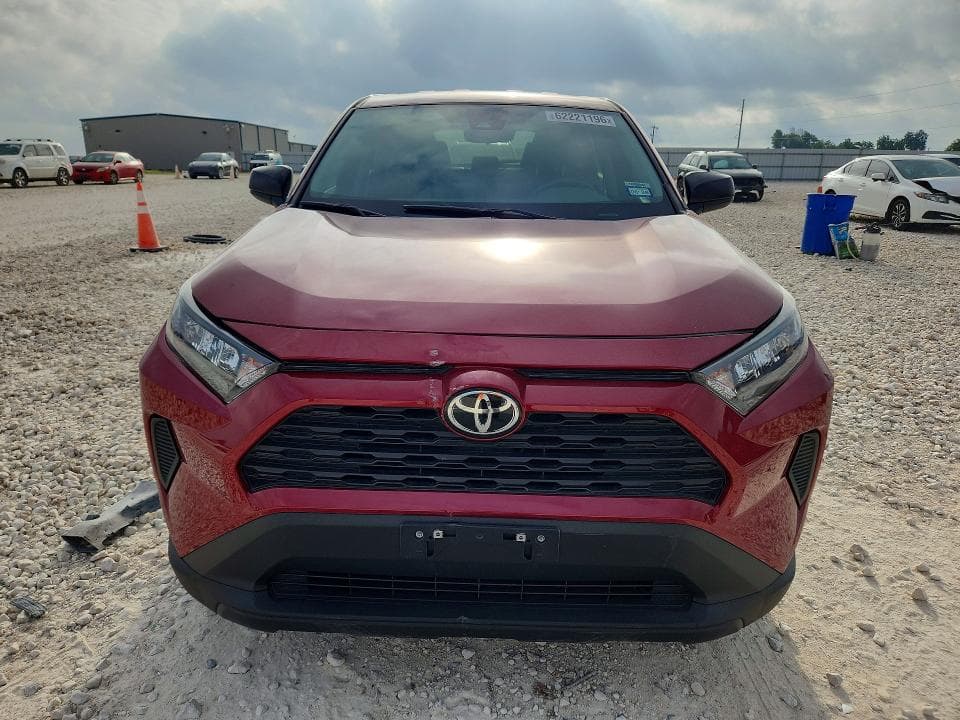 2022 TOYOTA RAV4 LE 5