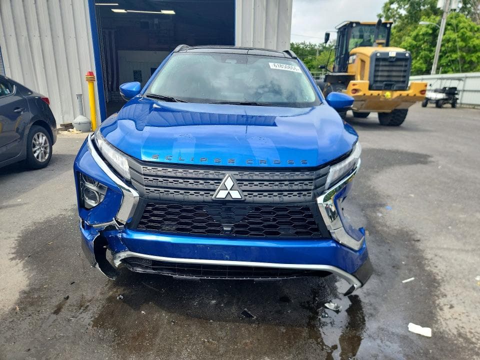 2023 MITSUBISHI ECLIPSE CROSS SE 5