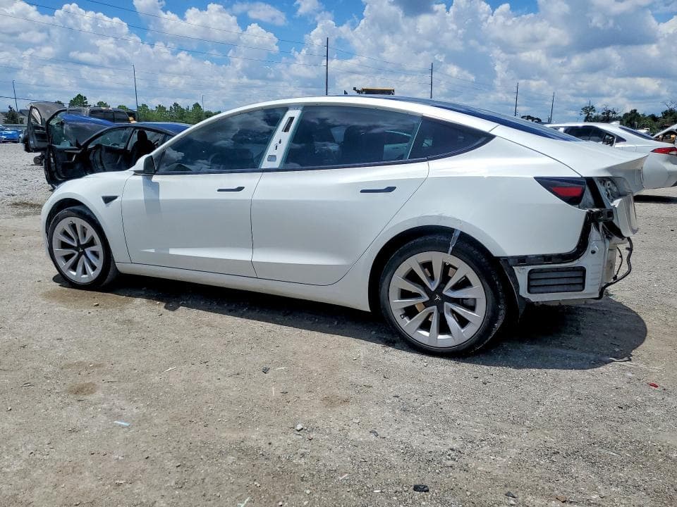 2022 TESLA MODEL 3 2