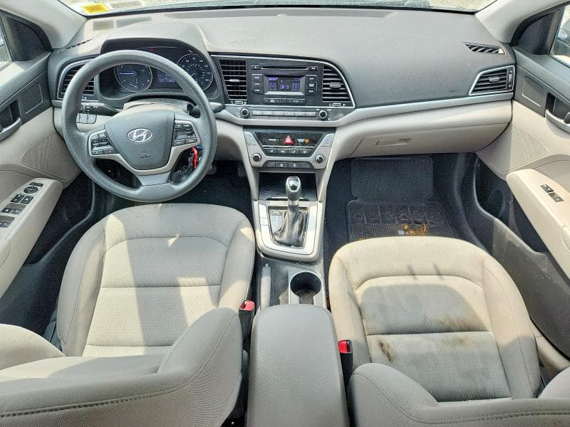 2018 HYUNDAI ELANTRA SE SE 8