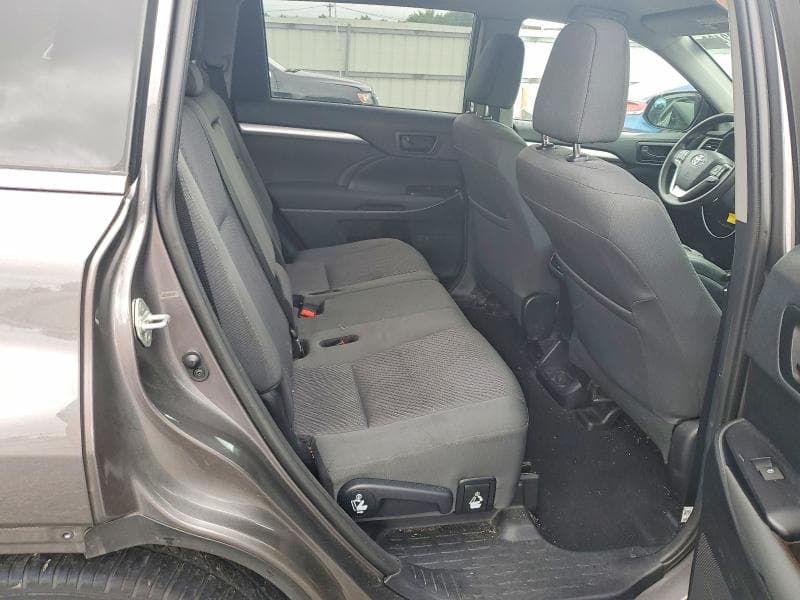 2019 TOYOTA HIGHLANDER LE 11