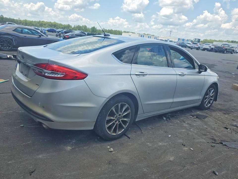 2017 FORD FUSION SE 3