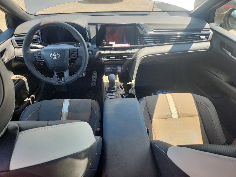 2026 TOYOTA CAMRY LE 8