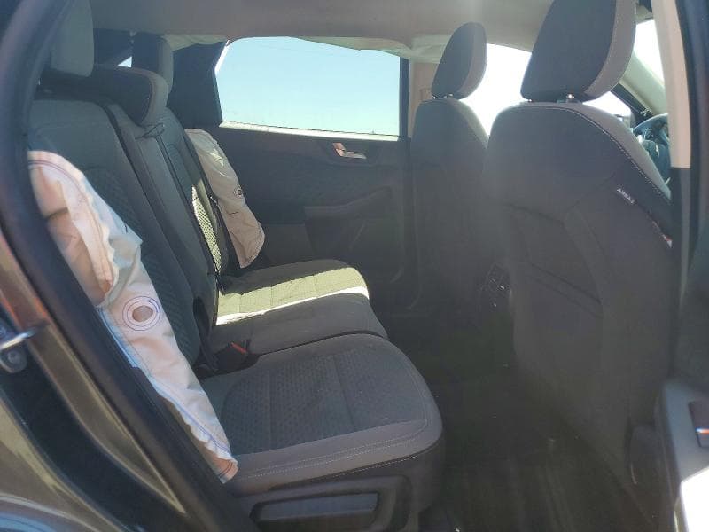 2020 FORD ESCAPE SE 11