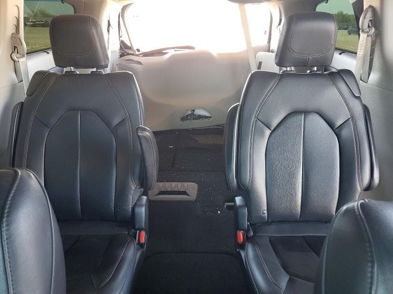 2019 CHRYSLER PACIFICA TOURING L 10