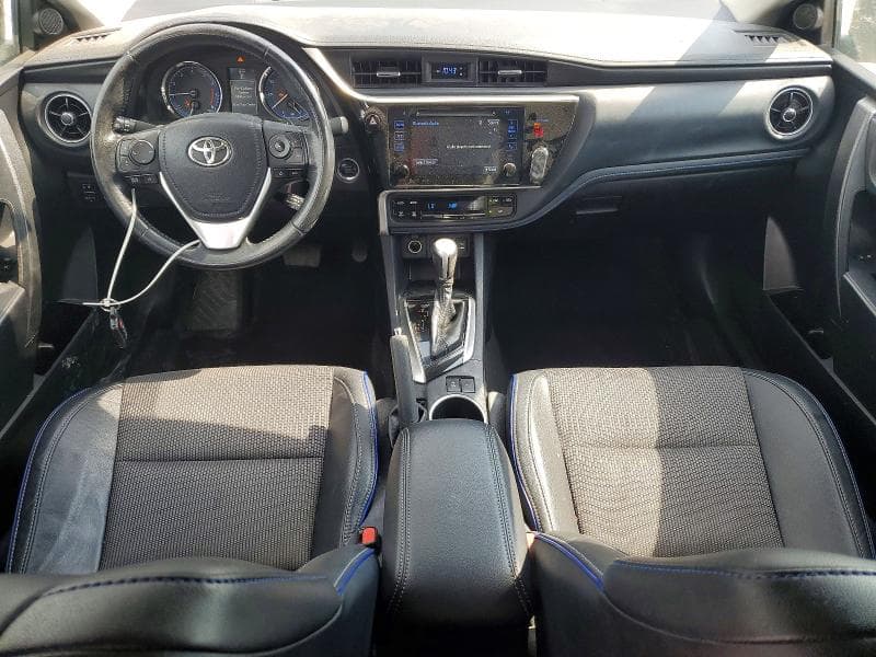 2018 TOYOTA COROLLA SE 8