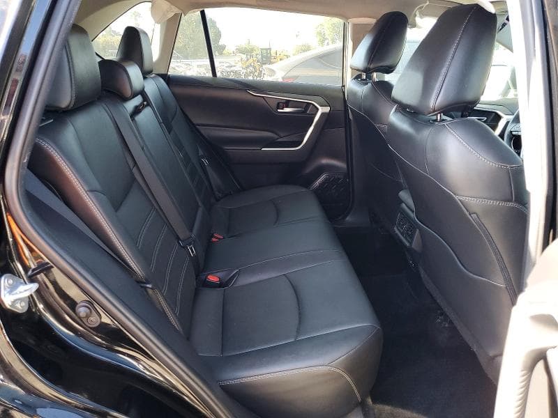 2021 TOYOTA RAV4 XLE PREMIUM 11