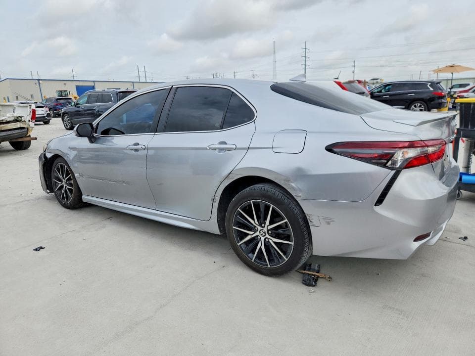 2023 TOYOTA CAMRY SE 2