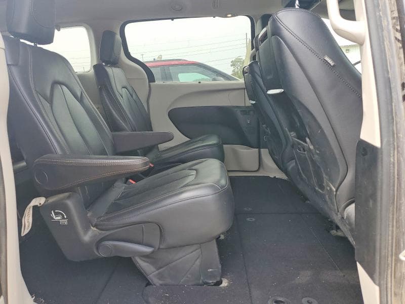 2018 CHRYSLER PACIFICA TOURING L PLUS 11