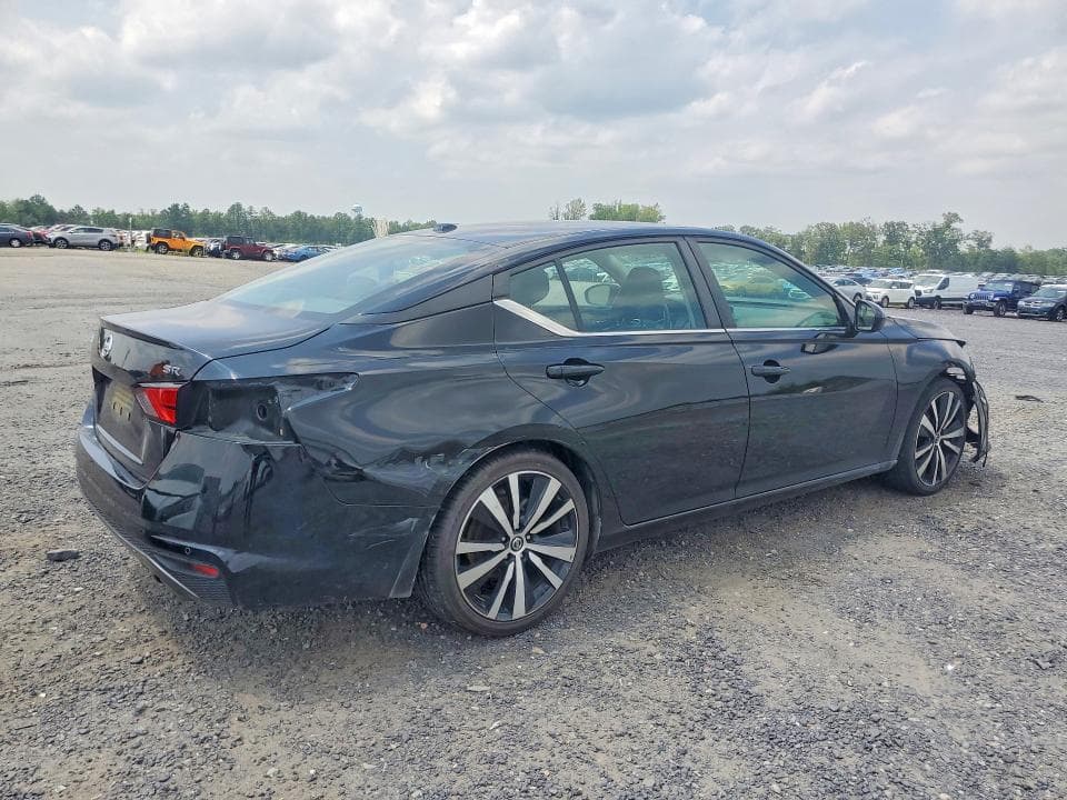 2022 NISSAN ALTIMA SR 3