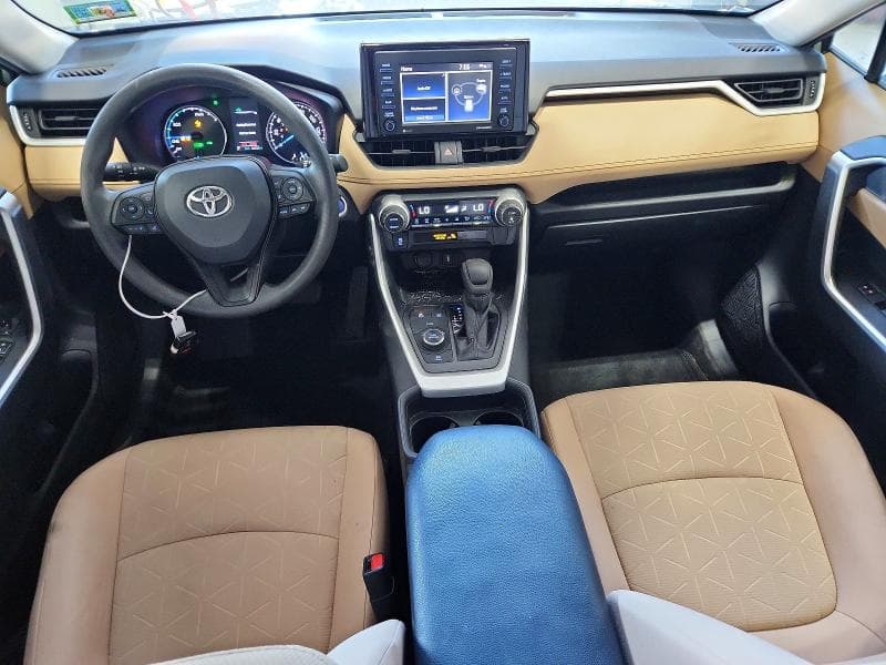 2020 TOYOTA RAV4 HYBRID XLE 8