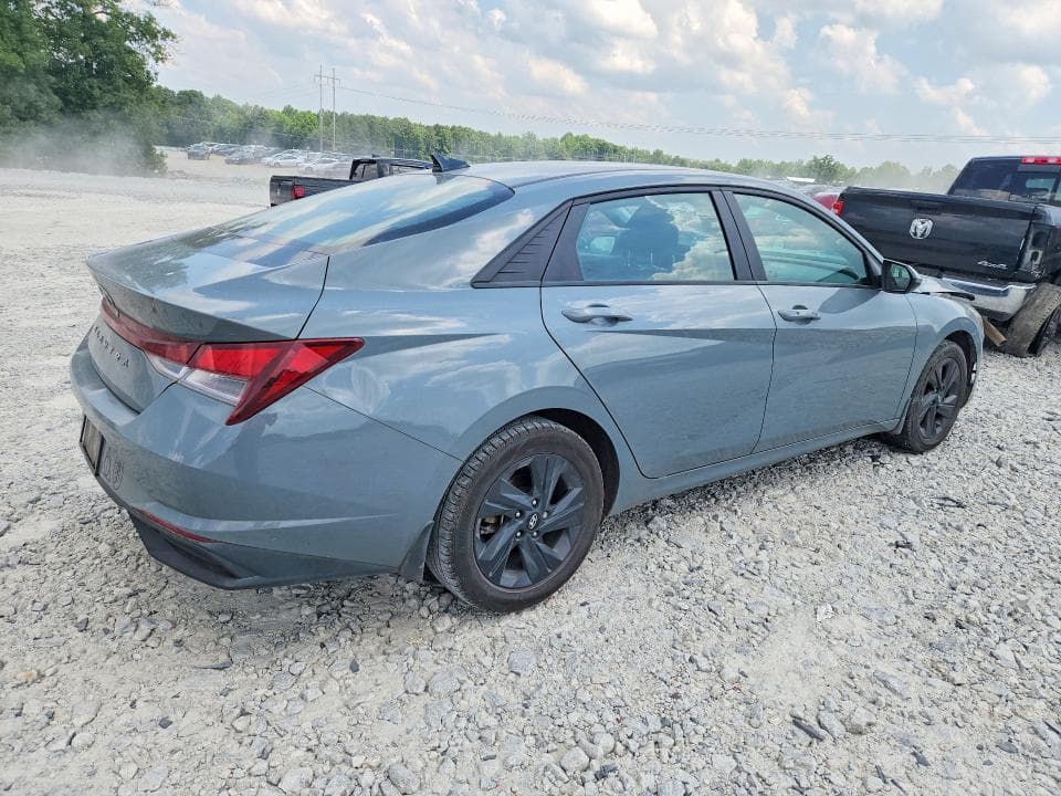 2022 HYUNDAI ELANTRA SEL 3