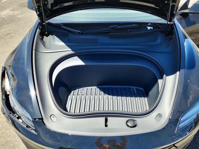 2025 TESLA MODEL 3 11