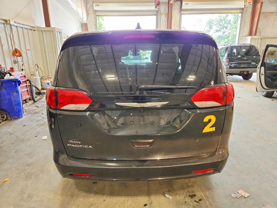2017 CHRYSLER PACIFICA TOURING 6