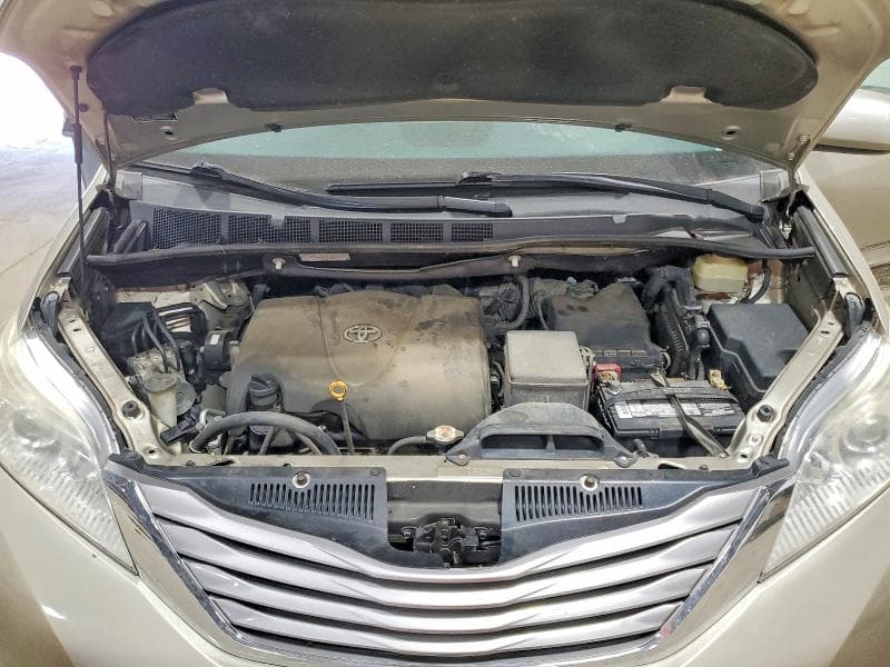 2017 TOYOTA SIENNA XLE 8-PASSENGER 12