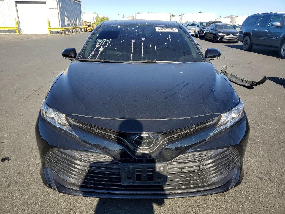 2020 TOYOTA CAMRY LE 5