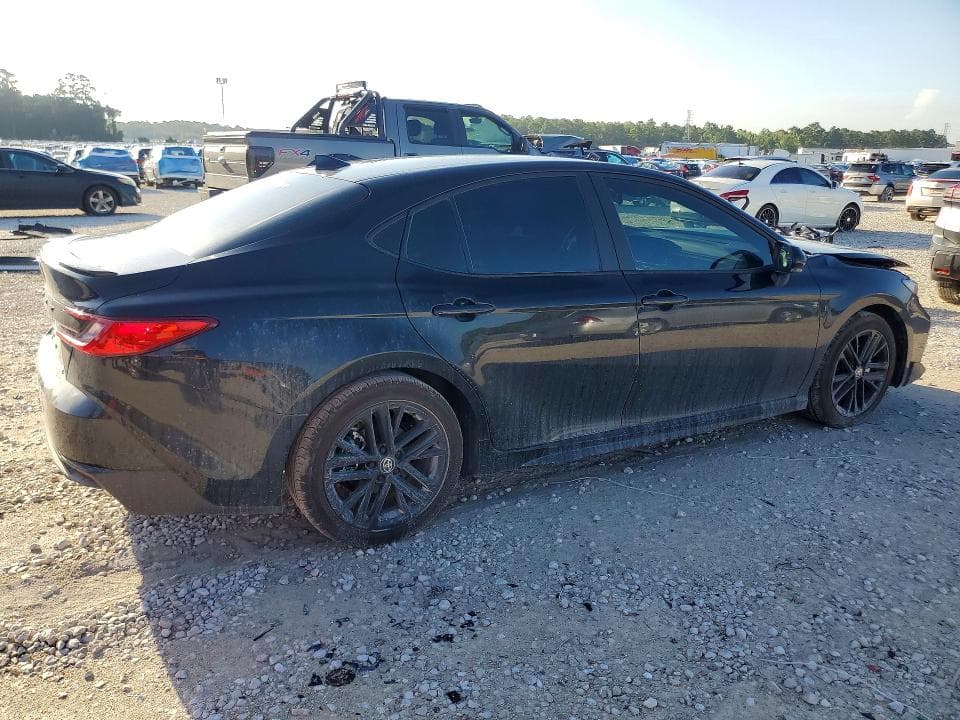 2026 TOYOTA CAMRY SE 3