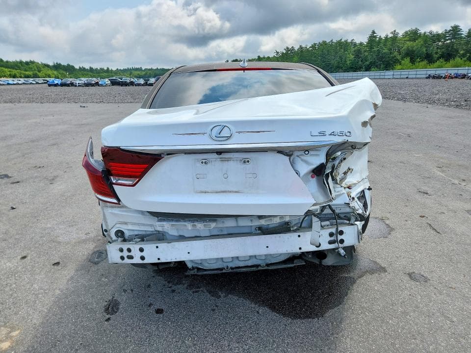 2017 LEXUS LS 460 6