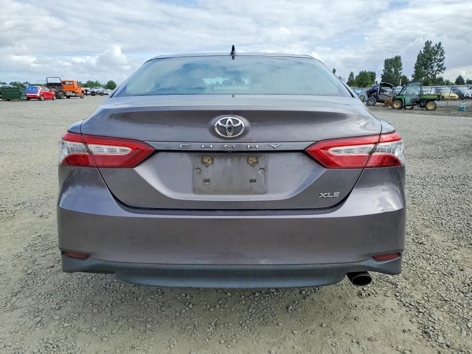 2019 TOYOTA CAMRY XLE 6