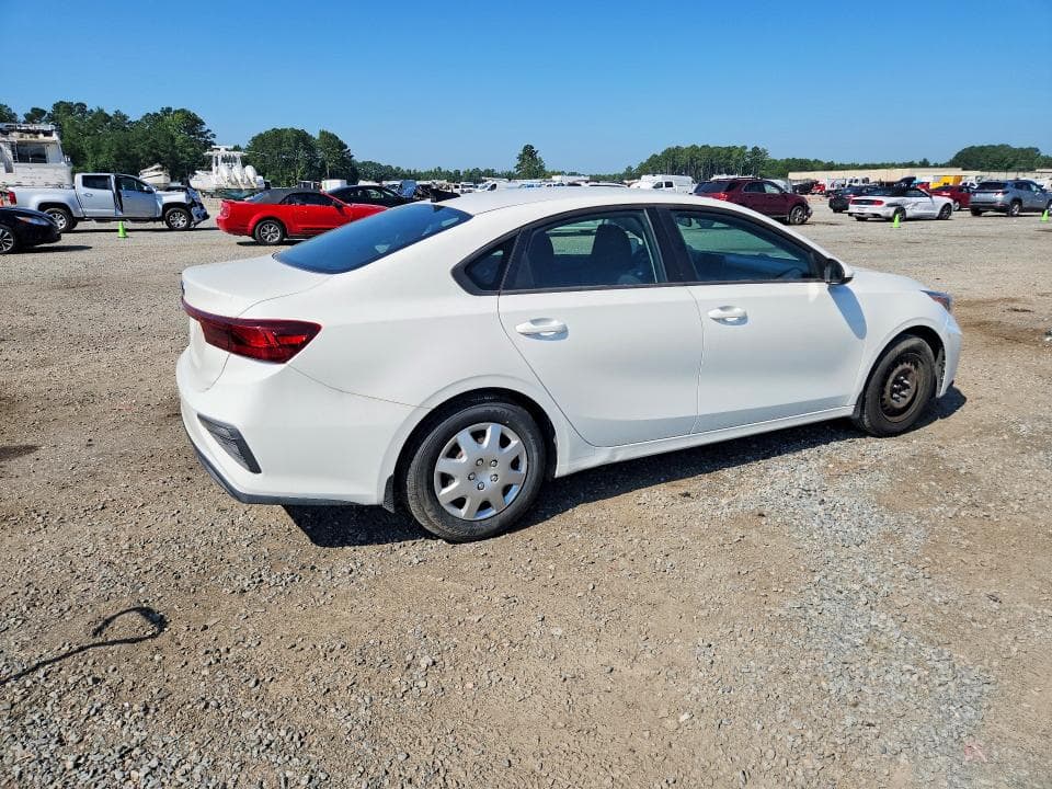 2021 KIA FORTE FE 3