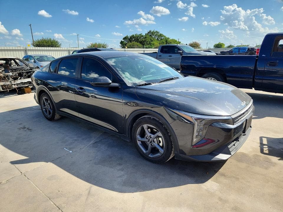 2025 KIA K4 LXS 4