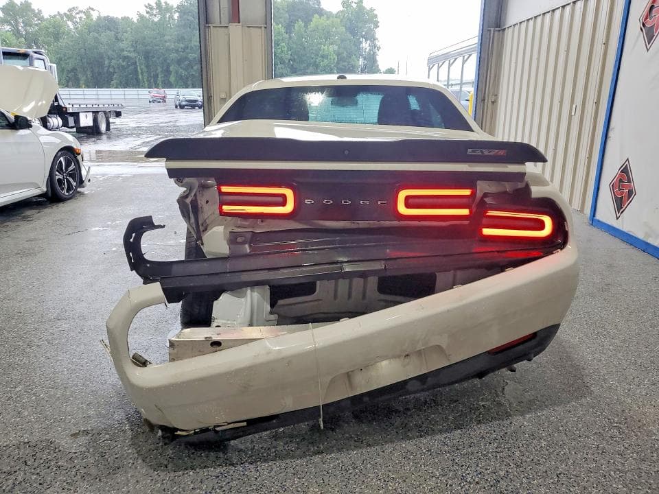 2019 DODGE CHALLENGER SXT 6