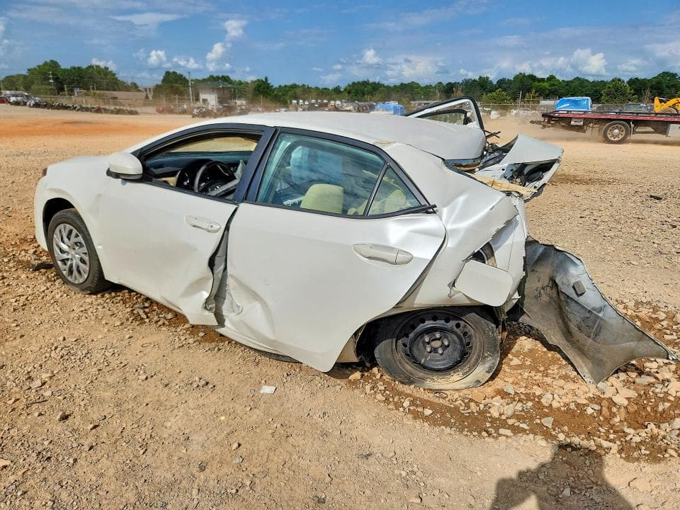 2017 TOYOTA COROLLA LE 2