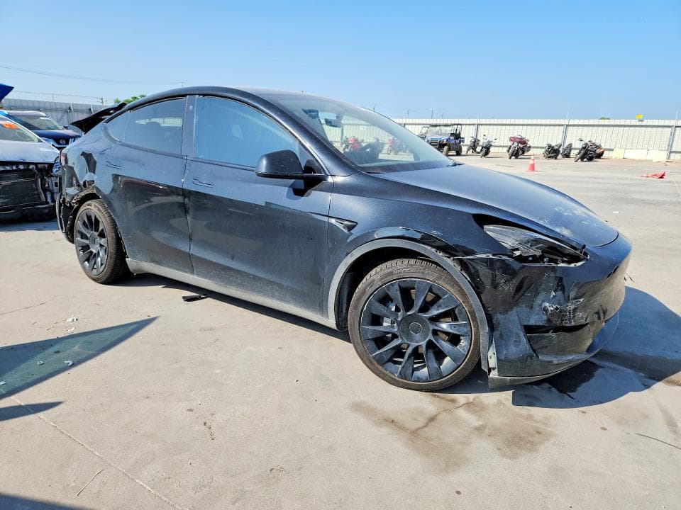 2022 TESLA MODEL Y 4
