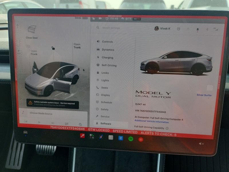 2026 TESLA MODEL Y 9