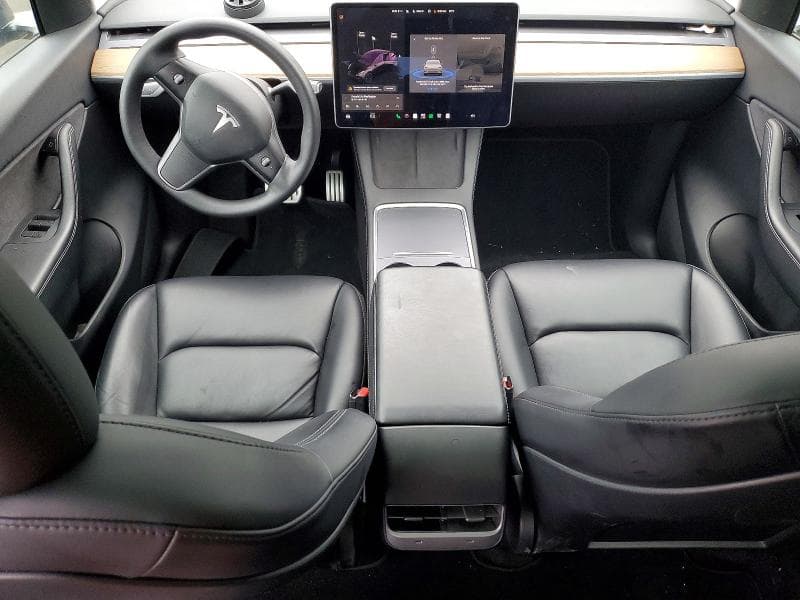 2021 TESLA MODEL Y 8