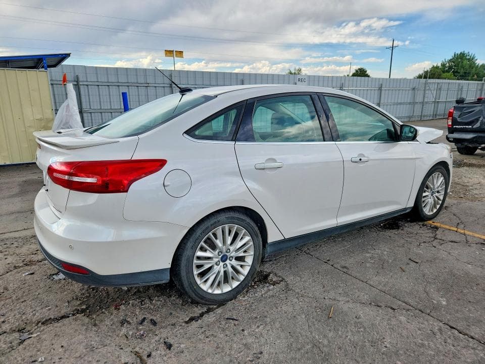 2017 FORD FOCUS TITANIUM 3