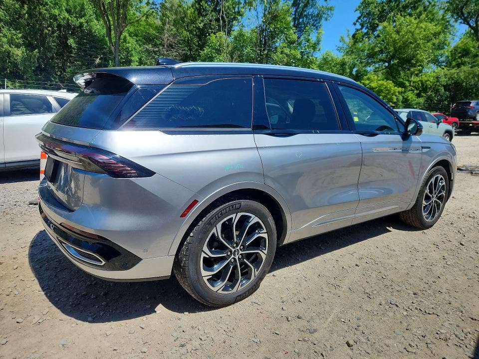 2024 LINCOLN NAUTILUS RESERVE 3