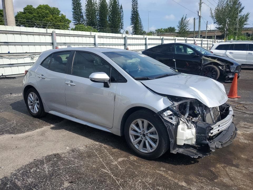 2023 TOYOTA COROLLA HATCHBACK SE 4