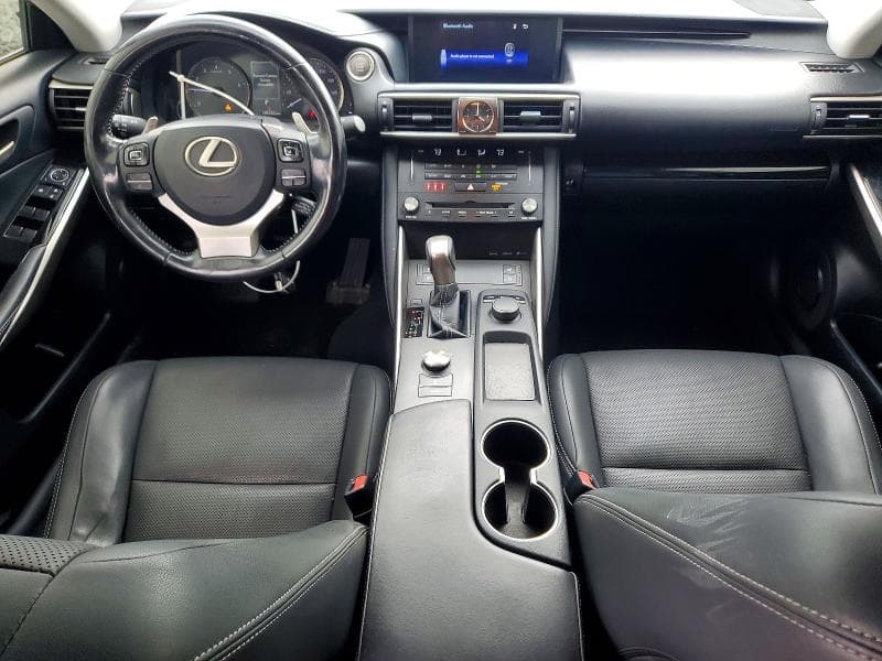 2017 LEXUS IS 300 8
