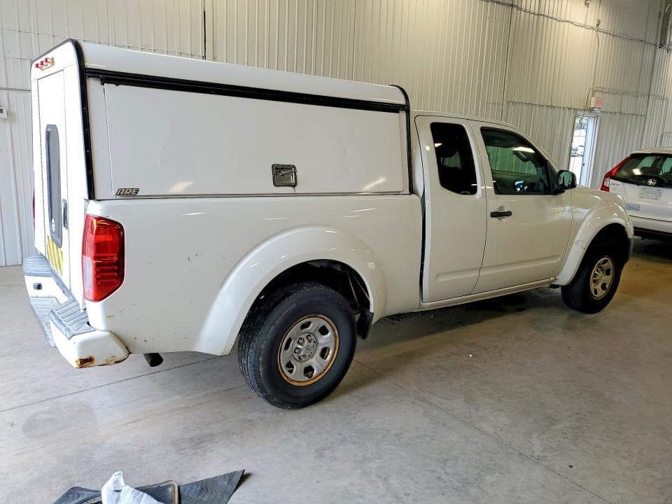 2017 NISSAN FRONTIER S 3