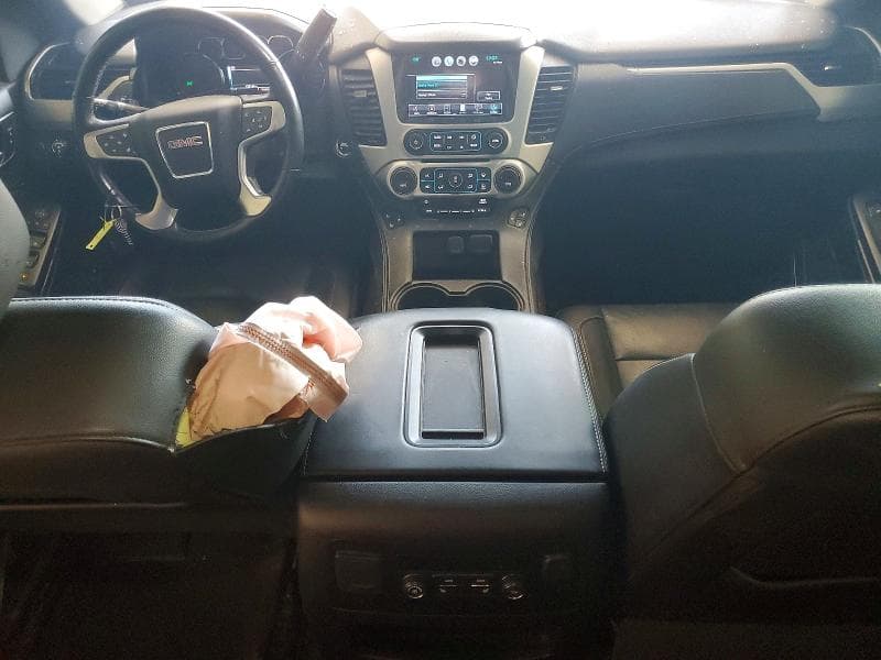 2018 GMC YUKON SLT 8