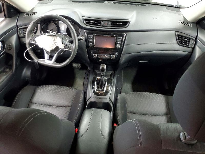 2017 NISSAN ROGUE SV 8