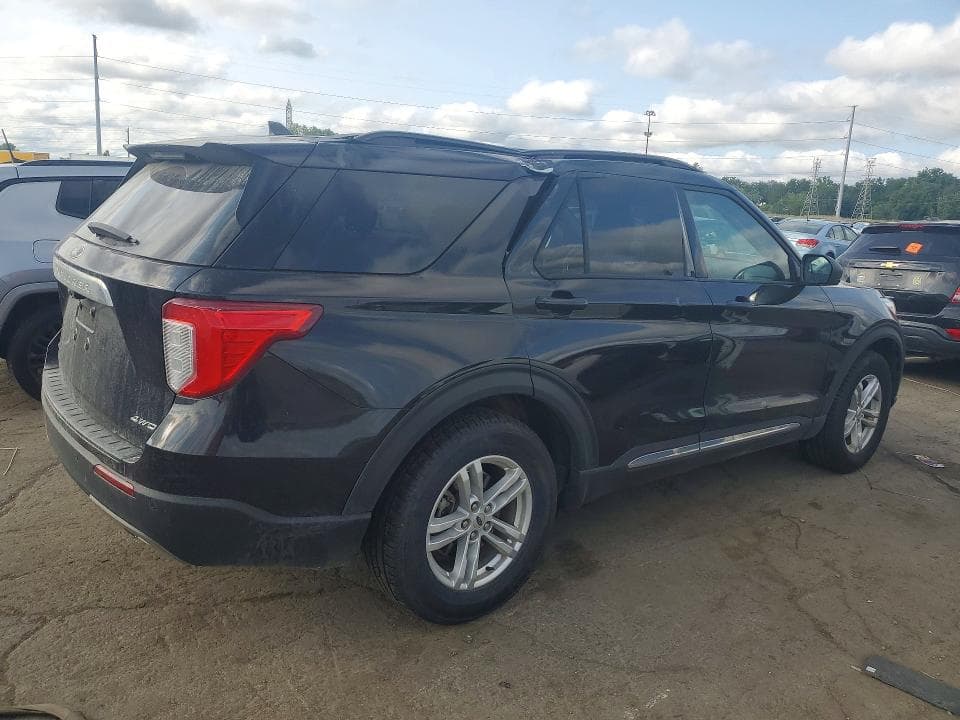 2021 FORD EXPLORER XLT 3