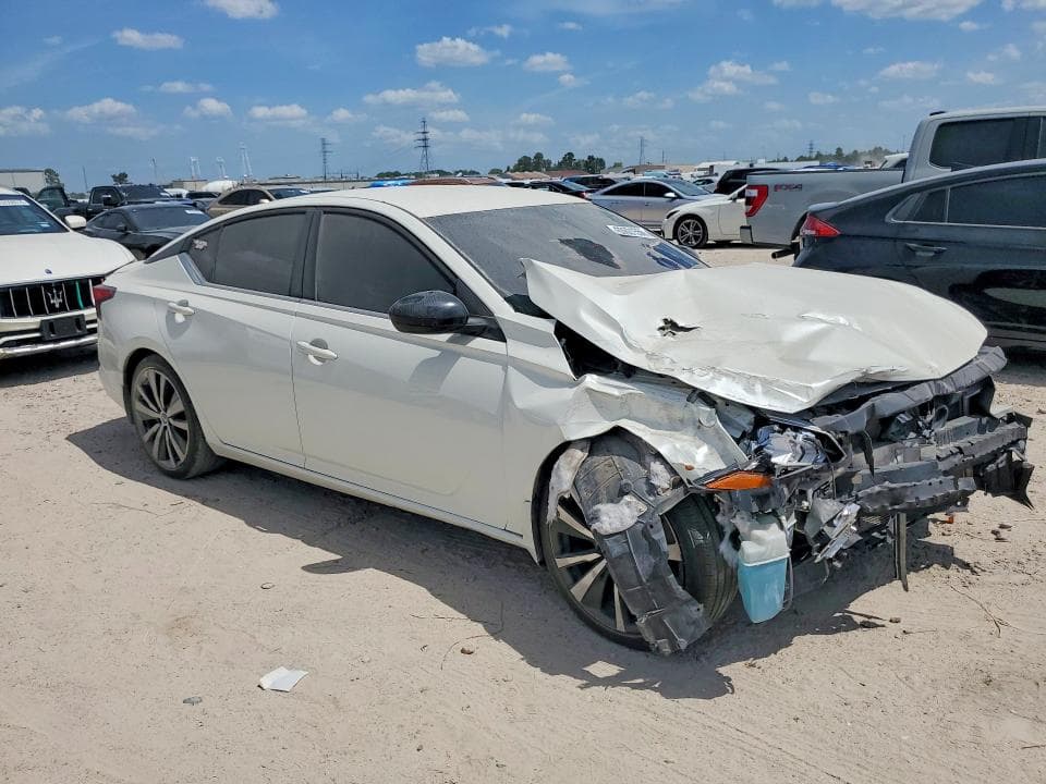 2020 NISSAN ALTIMA SR 4